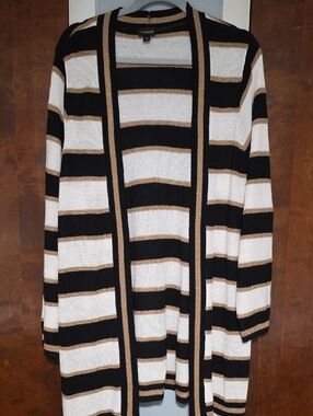 NWOT SIZE 3 Torrid Black, White & Gold Striped Open Cardigan